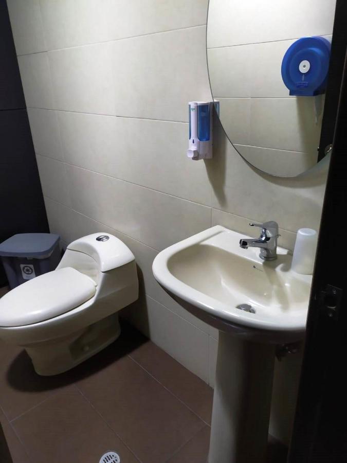 La Kapital Hotel Ambato Luaran gambar