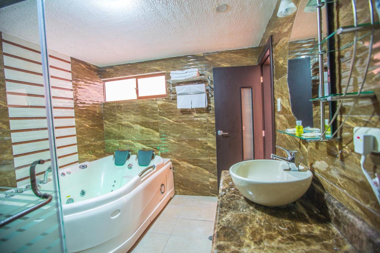 La Kapital Hotel Ambato Luaran gambar